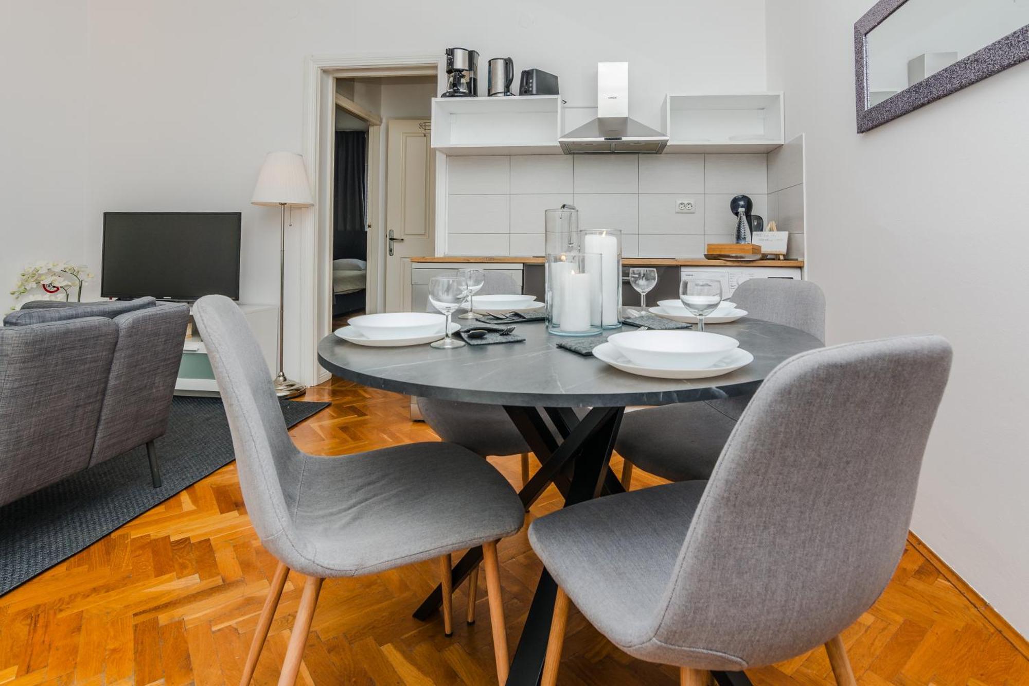 Apartament Royal Choice With Pool